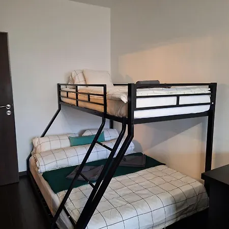 Family Aquarium Haven Apartment Bratislava