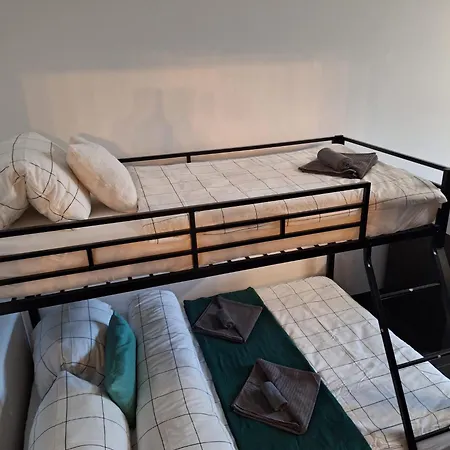 Family Aquarium Haven Lägenhet *